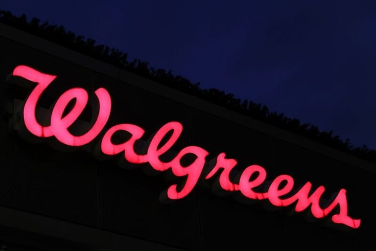 Walgreens plans no further wage hikes for pharmacists as shortage eases (March 28)