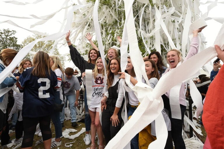 Auburn football has the fastest declining fanbase in the country, sports marketing data shows