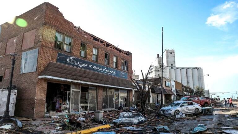 230616042228 07 prerytotn texas tornado 0615