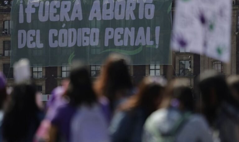 Mexico’s supreme court decriminalises abortion
