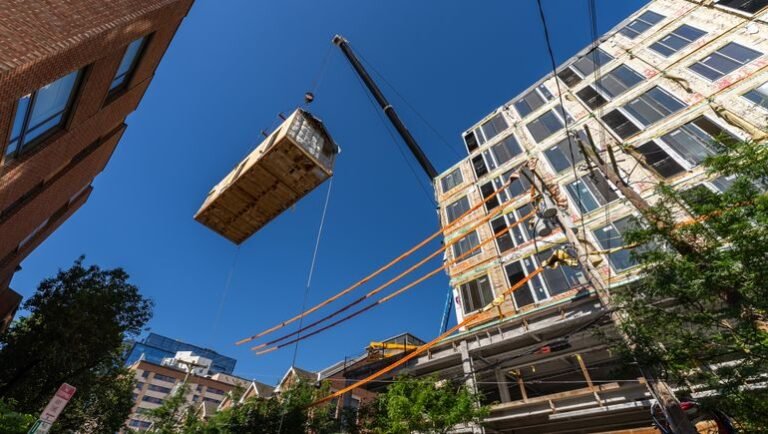 Modular building creates fewer jobsite hazards, but isn’t without dangers