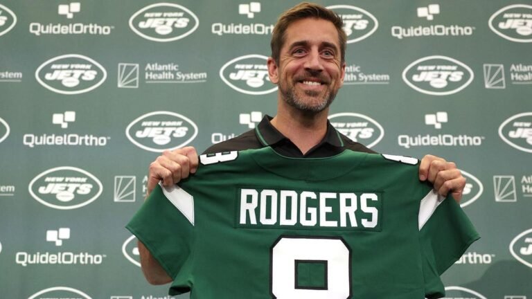 Aaron Rodgers—NFL’s 4th Highest-Paid Player—Tore Achilles In Jets Debut, Report Says