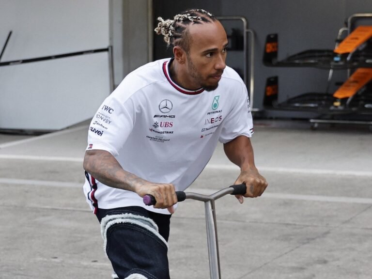 Hamilton not ‘ready’ for Ferrari switch