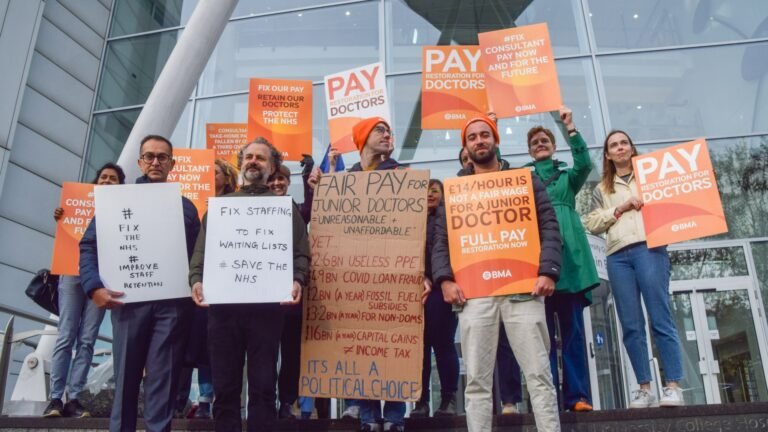Another 120,000 NHS appointments cancelled in unprecedented joint doctors’ strikes this week