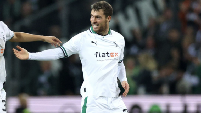 Joe Scally’s screamer leads to comeback Borussia Moenchengladbach draw