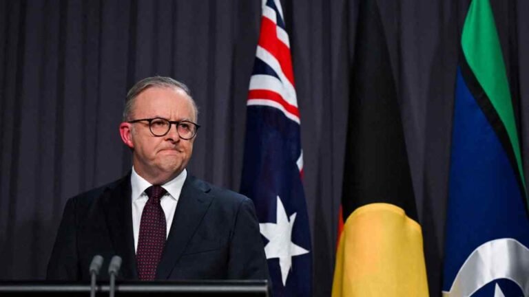 Australia votes against recognising indigenous population