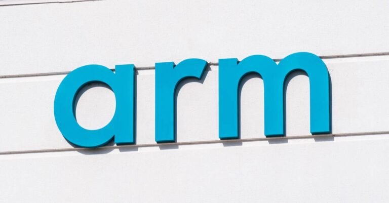 Microsoft starts offering advice in how to code for Arm