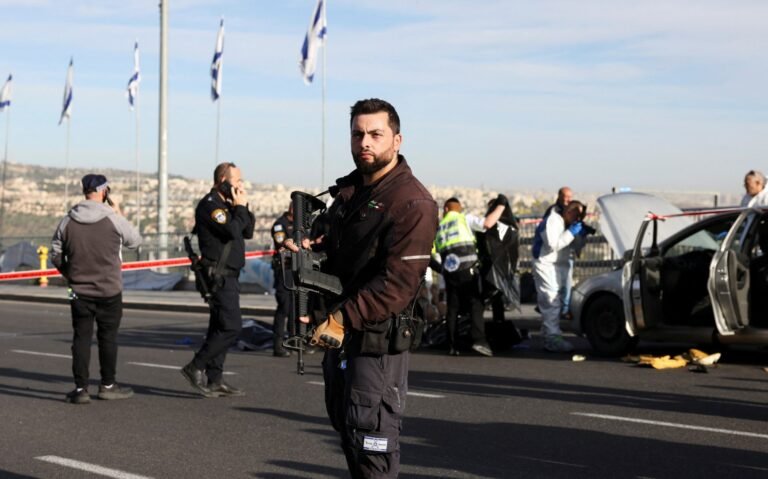 One dead and several injured in Jerusalem shooting attack