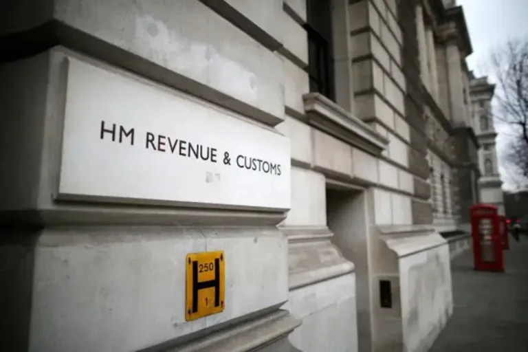 HMRC pays out nearly £1m in tax fraud tip-offs